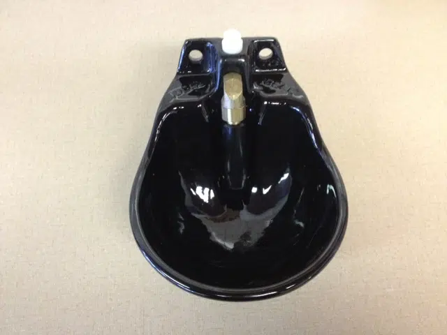 zwarte nippeldrinkbak